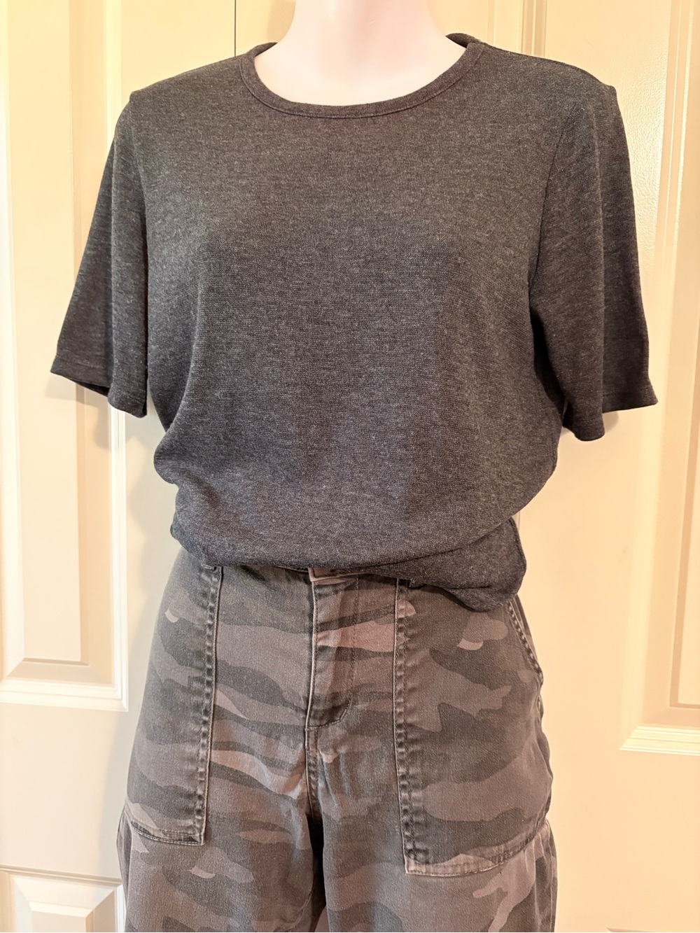 Ann Taylor, Classic Crew Neck Short Sleeve Top - Charcoal Gray, size M